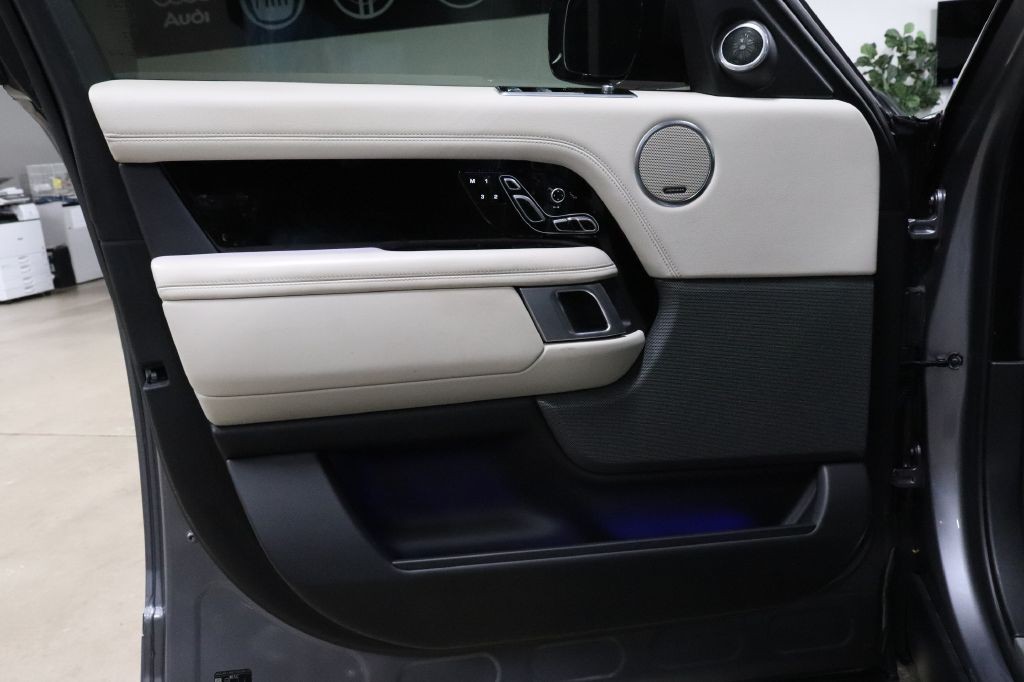 2020 Land Rover Range Rover Image 9