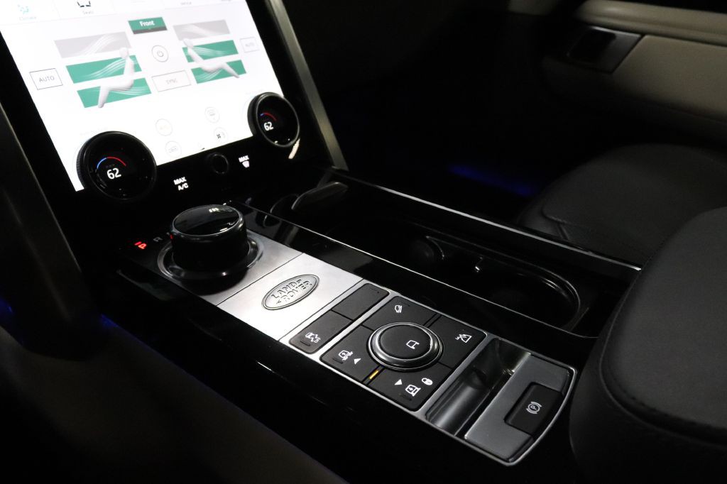 2020 Land Rover Range Rover Image 17