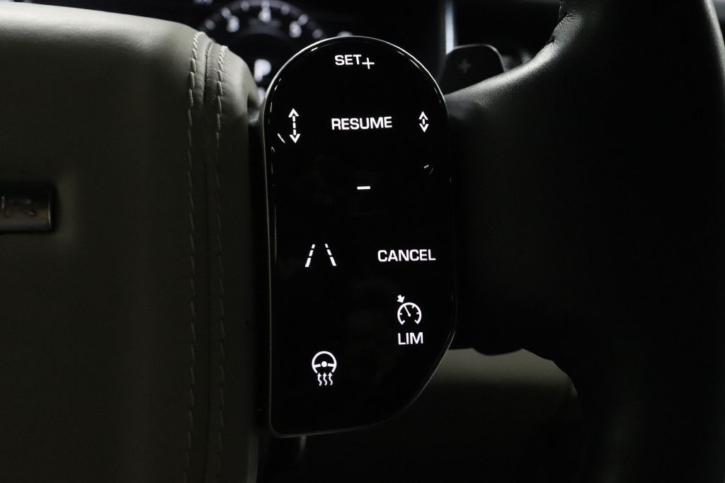 2020 Land Rover Range Rover Image 21