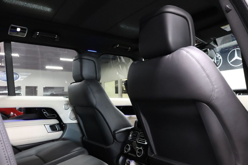 2020 Land Rover Range Rover Image 30