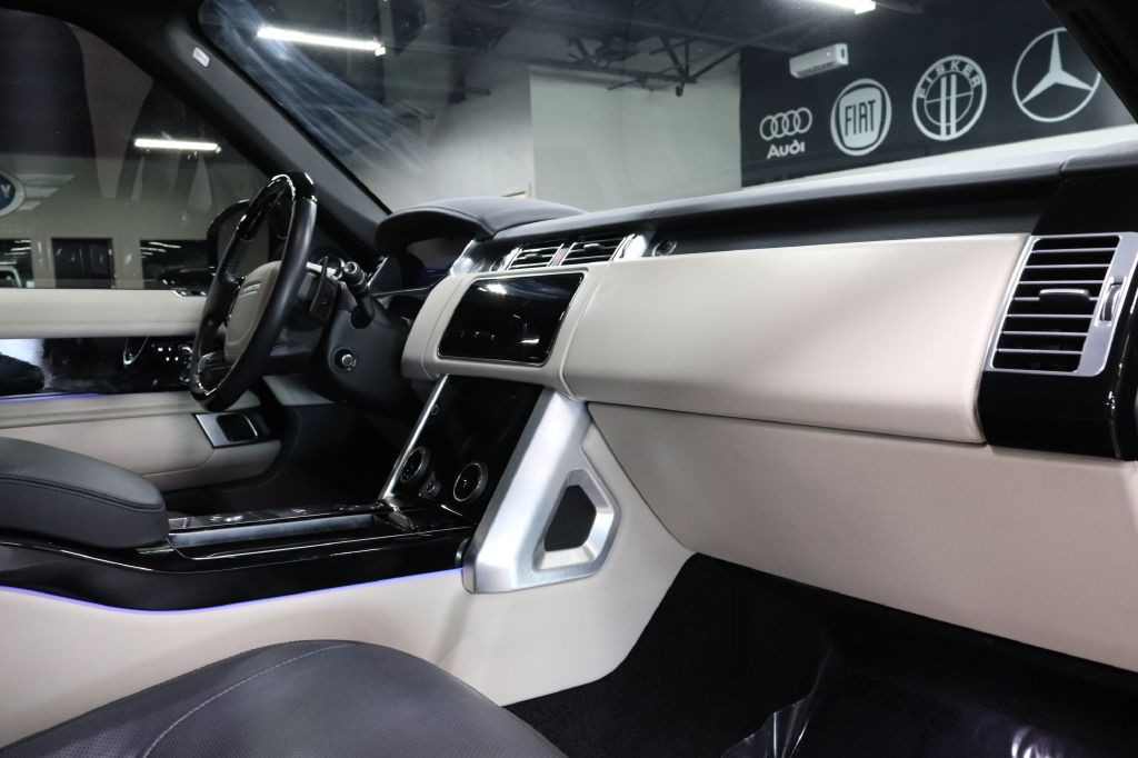 2020 Land Rover Range Rover Image 33