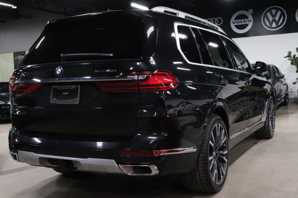 2022 BMW X7 Image 5