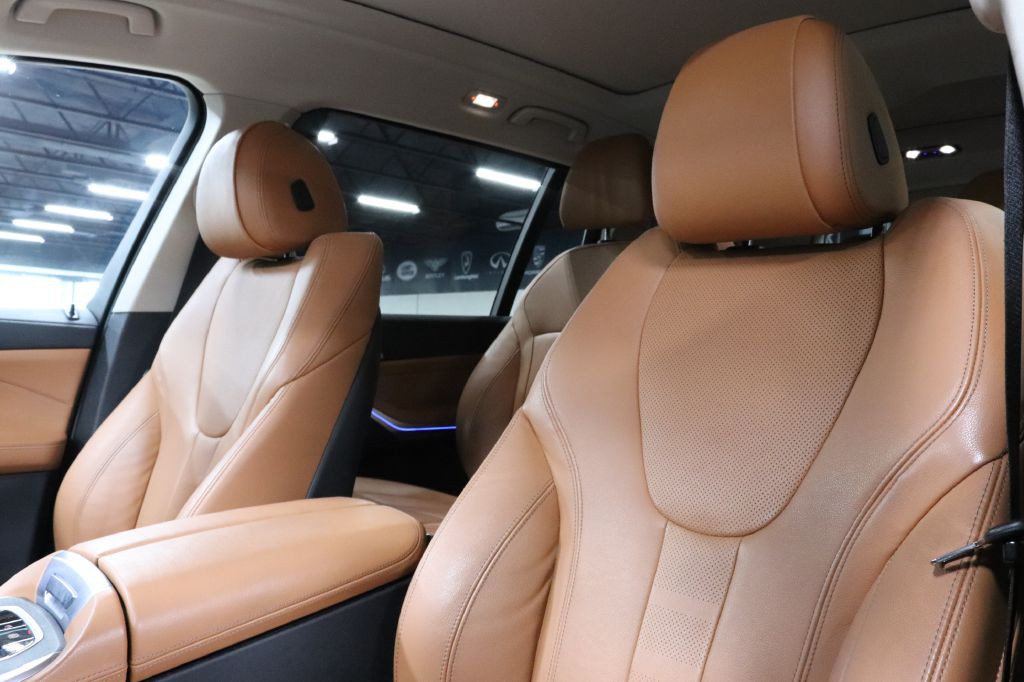 2022 BMW X7 Image 11