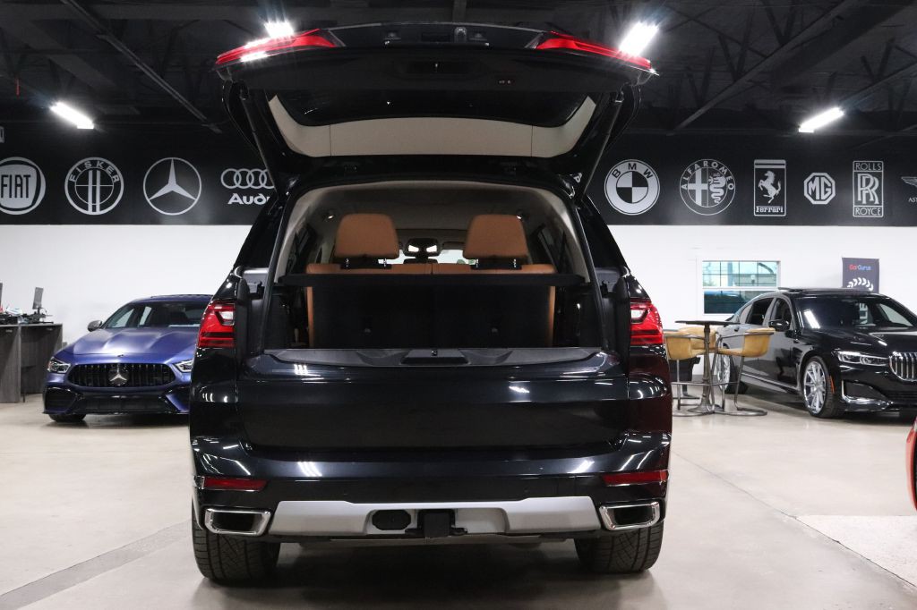 2022 BMW X7 Image 24