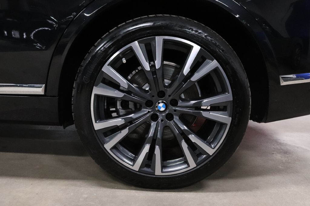 2022 BMW X7 Image 37