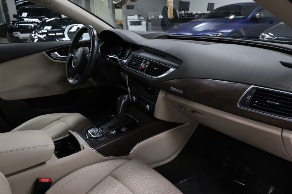 2016 Audi A7 Image 30