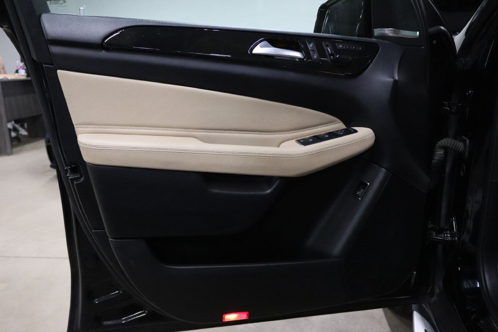 2017 Mercedes-Benz GLS-Class Image 10