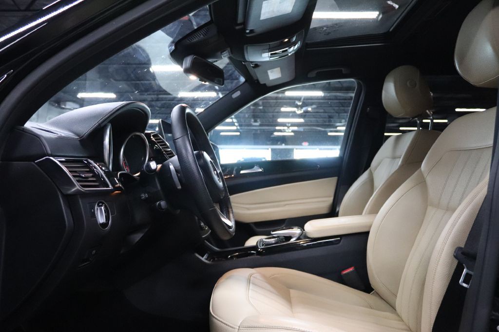 2017 Mercedes-Benz GLS-Class Image 11