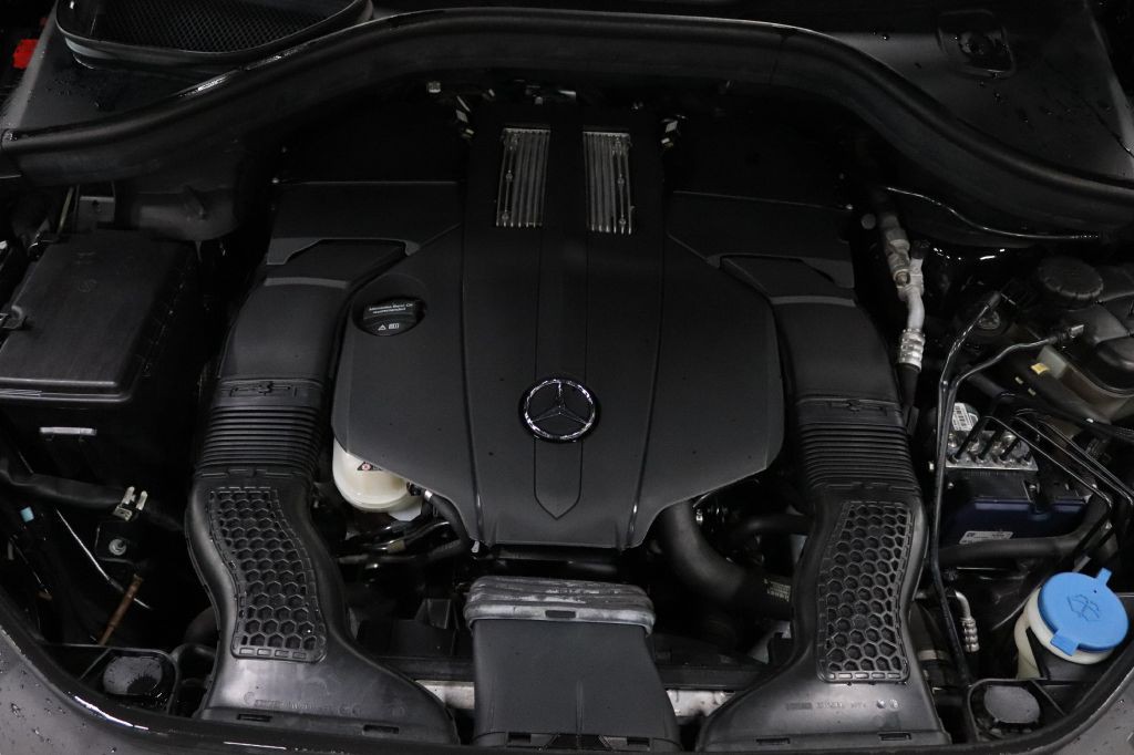 2017 Mercedes-Benz GLS-Class Image 27