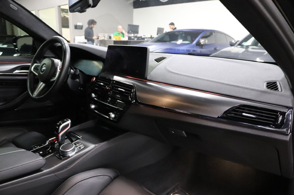 2021 BMW M5 Image 25