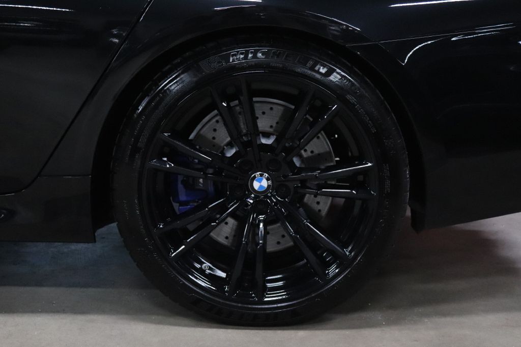 2021 BMW M5 Image 39
