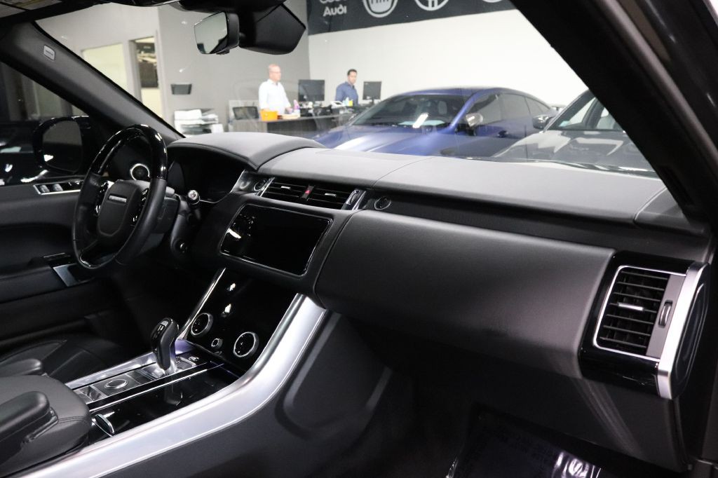 2020 Land Rover Range Rover Sport Image 25