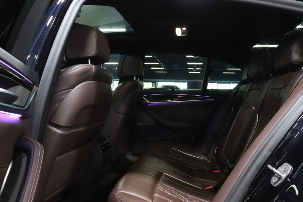 2021 BMW 5 Series Image 15
