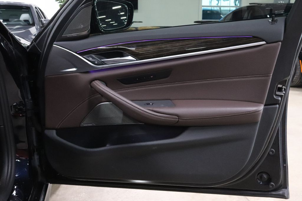 2021 BMW 5 Series Image 22