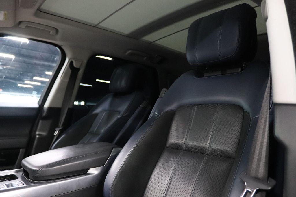 2020 Land Rover Range Rover Sport Image 11