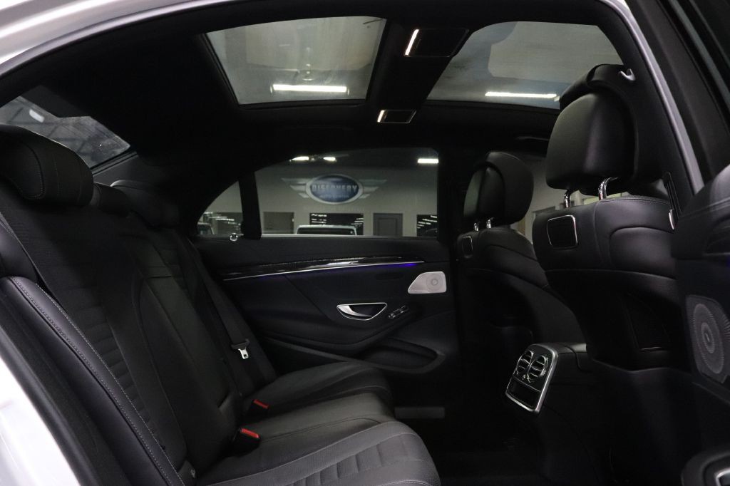 2018 Mercedes-Benz S-Class Image 18
