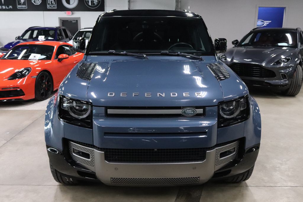 2021 Land Rover Defender Image 8