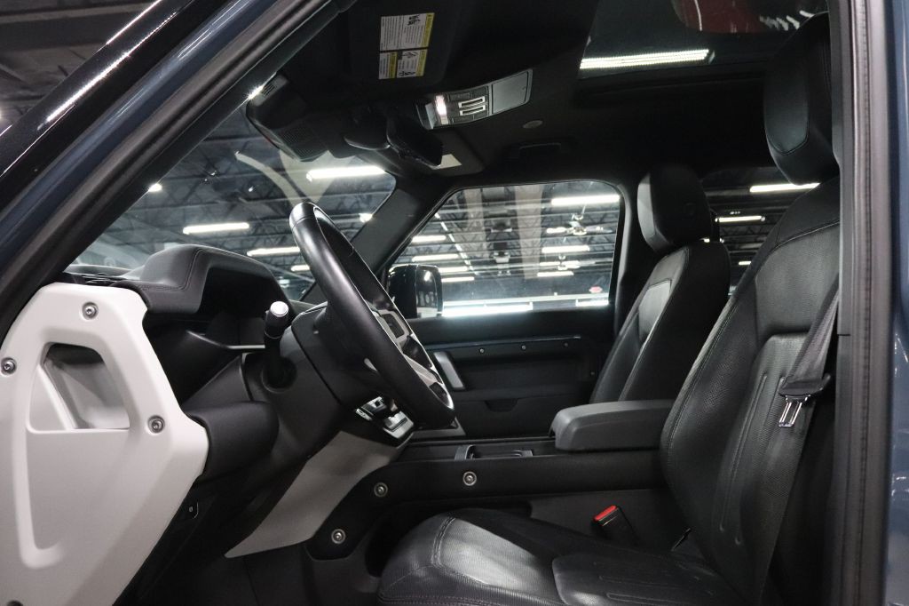 2021 Land Rover Defender Image 10