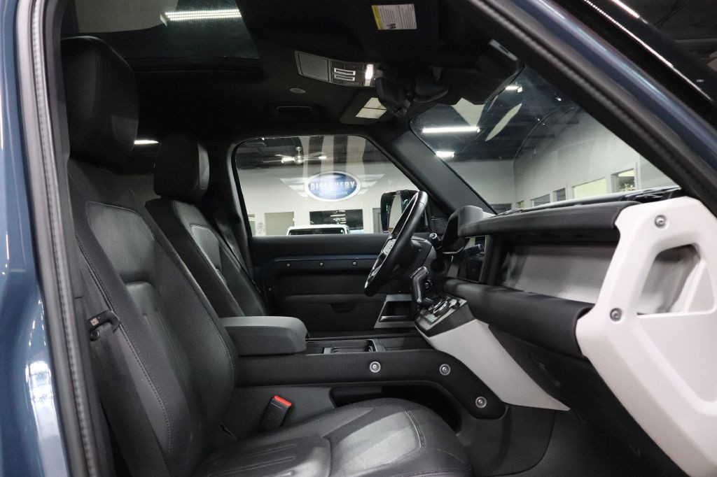 2021 Land Rover Defender Image 22