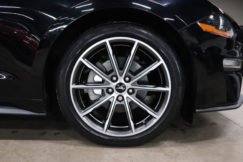 2019 Ford Mustang Image 37