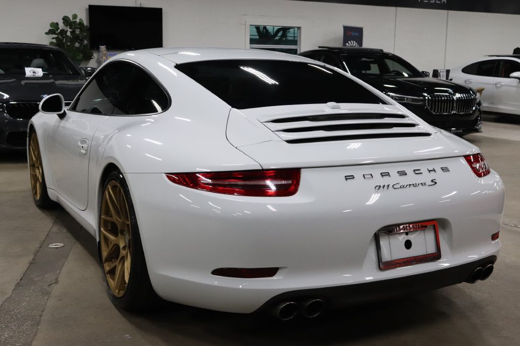 2013 Porsche 911 Image 3