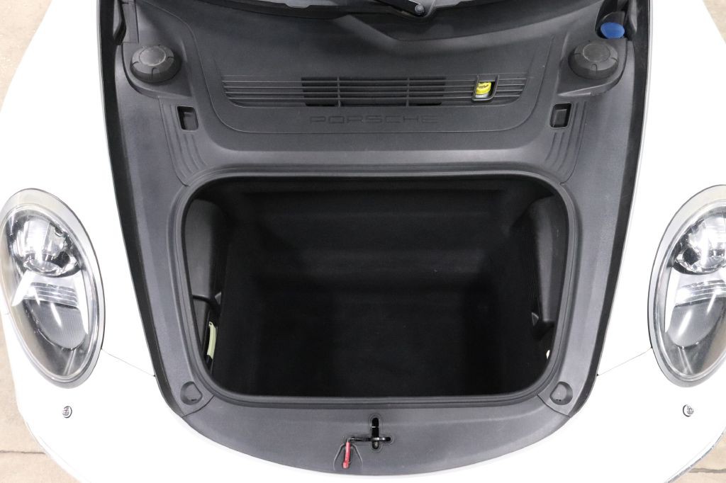 2013 Porsche 911 Image 24
