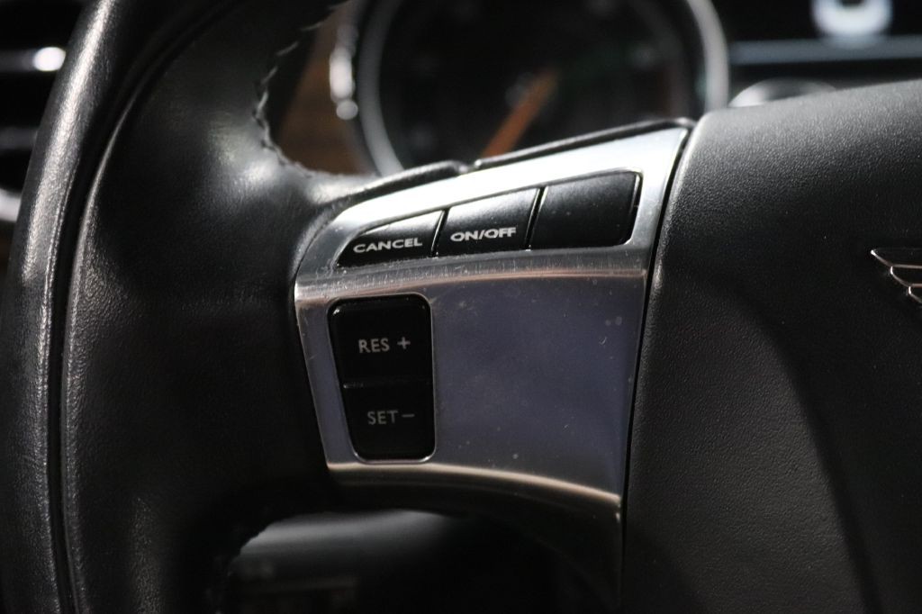 2016 Bentley Continental Image 12