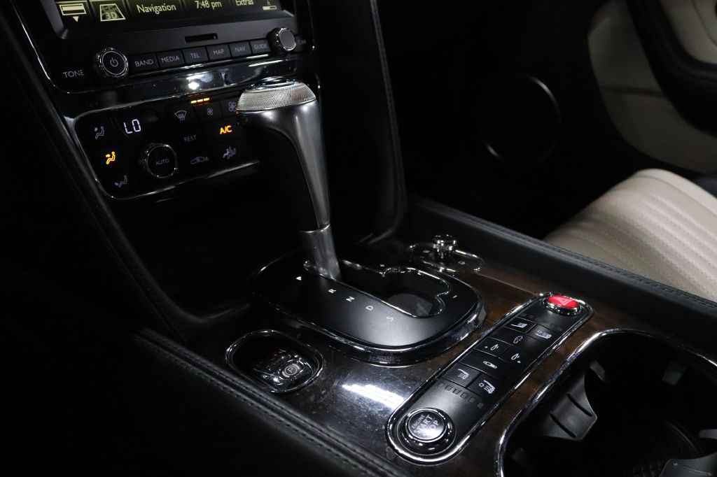 2016 Bentley Continental Image 18