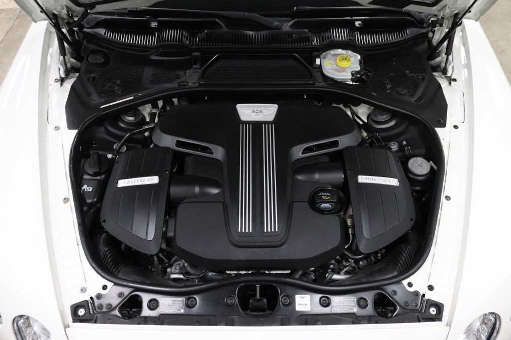 2016 Bentley Continental Image 28