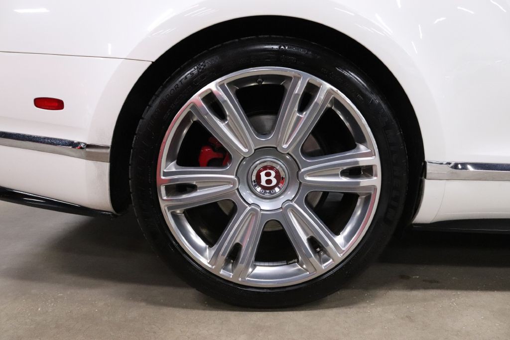 2016 Bentley Continental Image 31