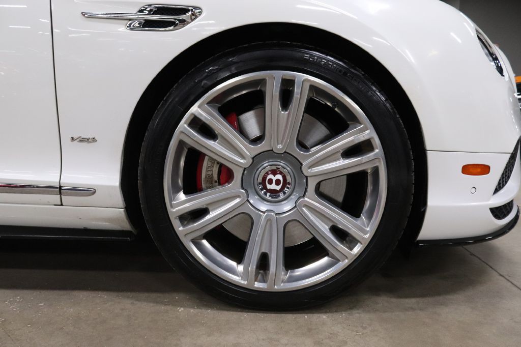 2016 Bentley Continental Image 32