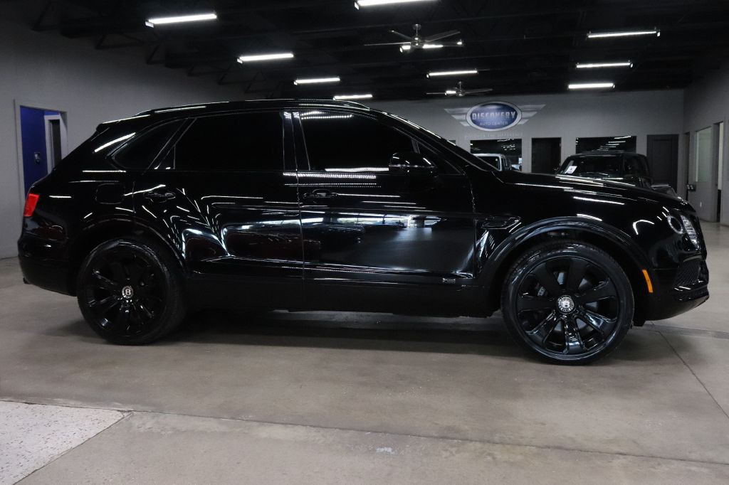 2020 Bentley Bentayga Image 6