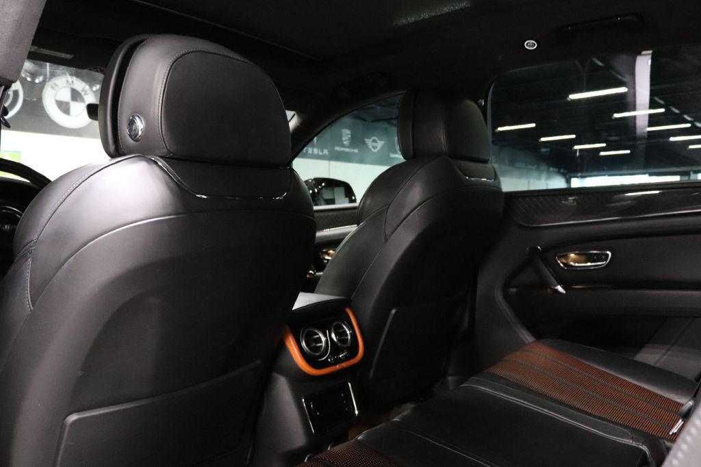 2020 Bentley Bentayga Image 20