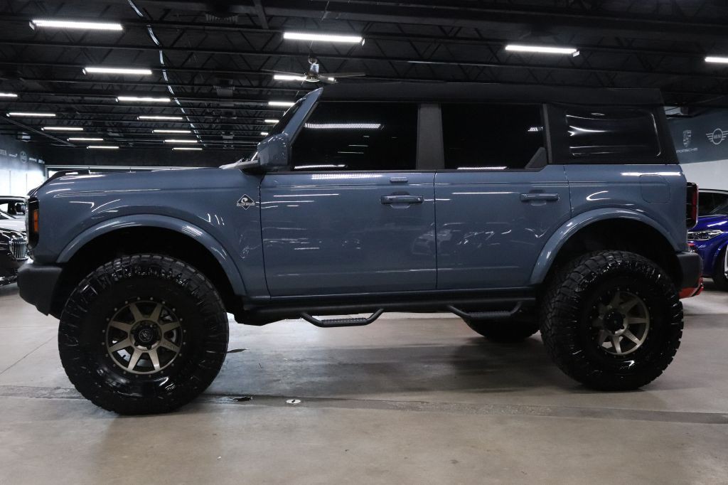 2023 Ford Bronco Image 2