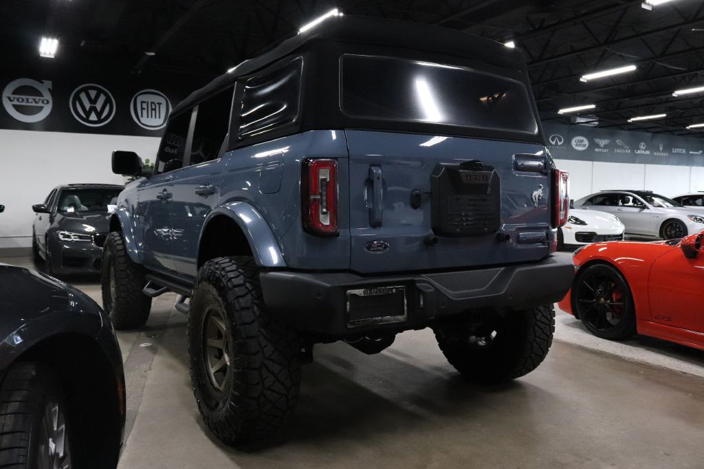 2023 Ford Bronco Image 3