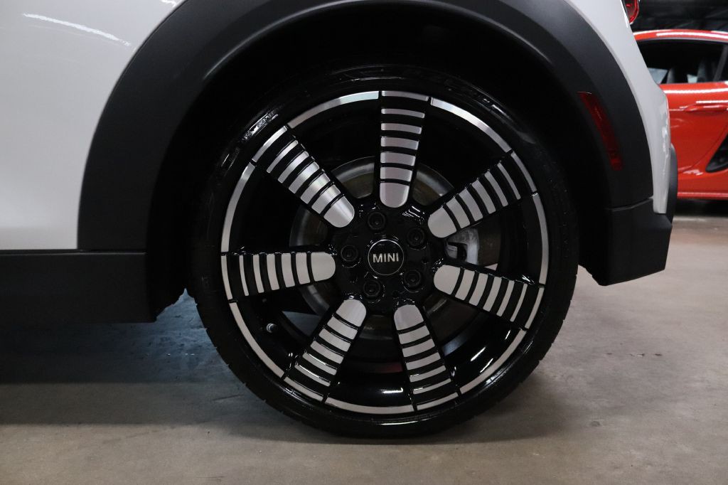 2024 MINI Cooper Image 38