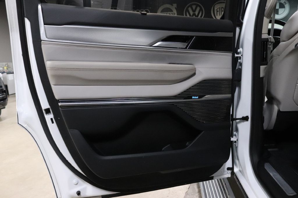 2023 Jeep Grand Cherokee Image 19