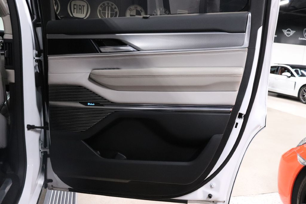2023 Jeep Grand Cherokee Image 25