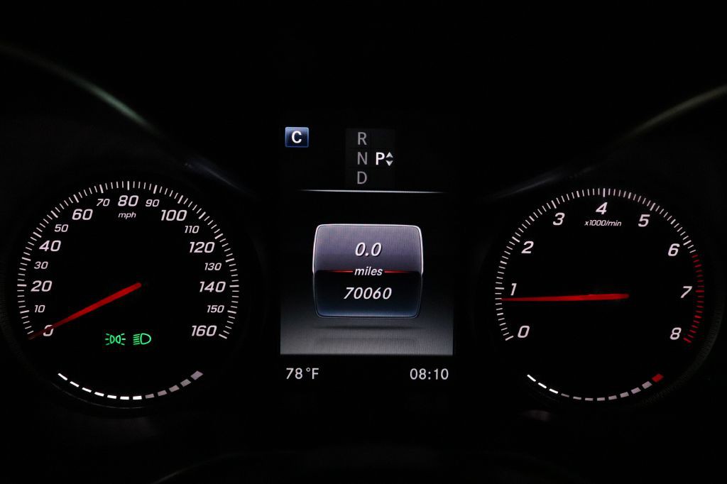 2016 Mercedes-Benz GLC-Class Image 34