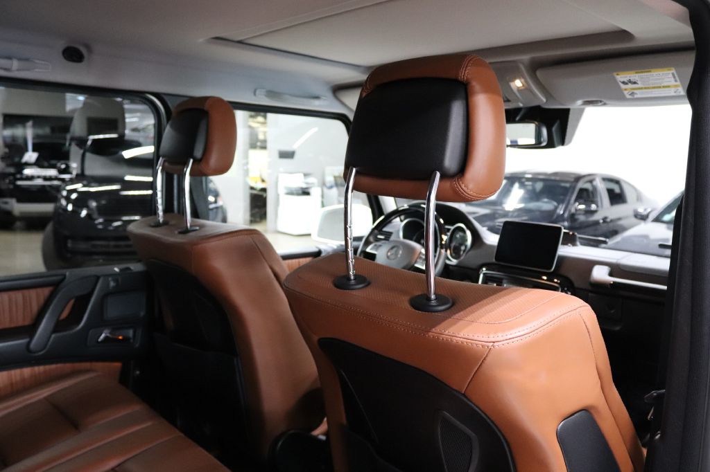 2017 Mercedes-Benz G-Class Image 21
