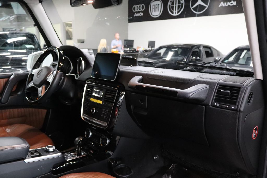 2017 Mercedes-Benz G-Class Image 25