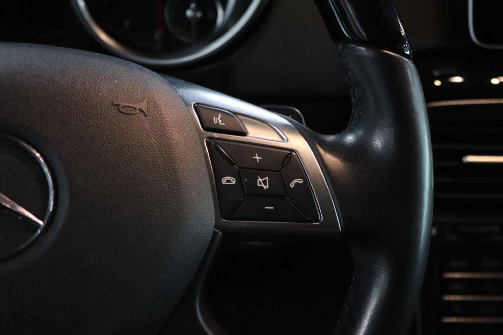 2017 Mercedes-Benz G-Class Image 29