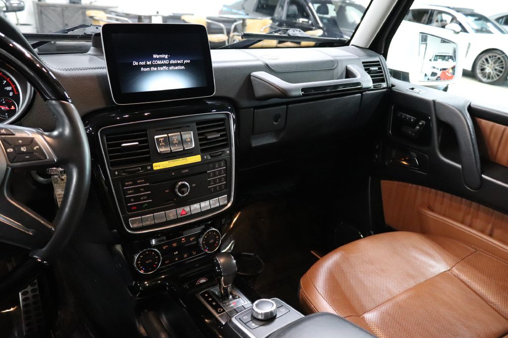 2017 Mercedes-Benz G-Class Image 30