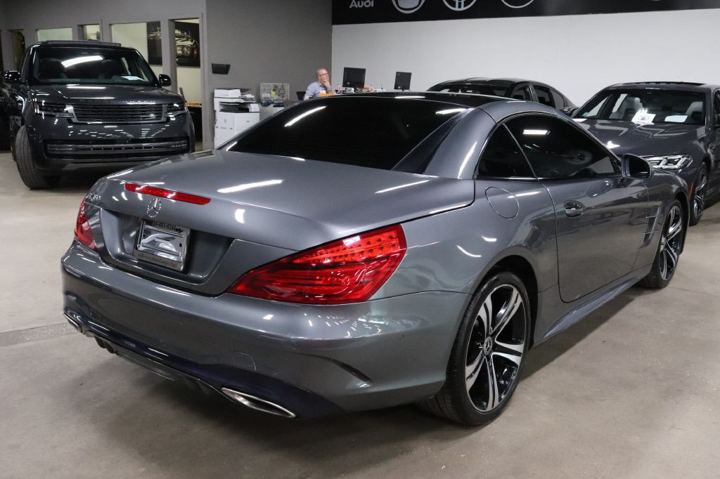 2017 Mercedes-Benz SL-Class Image 10