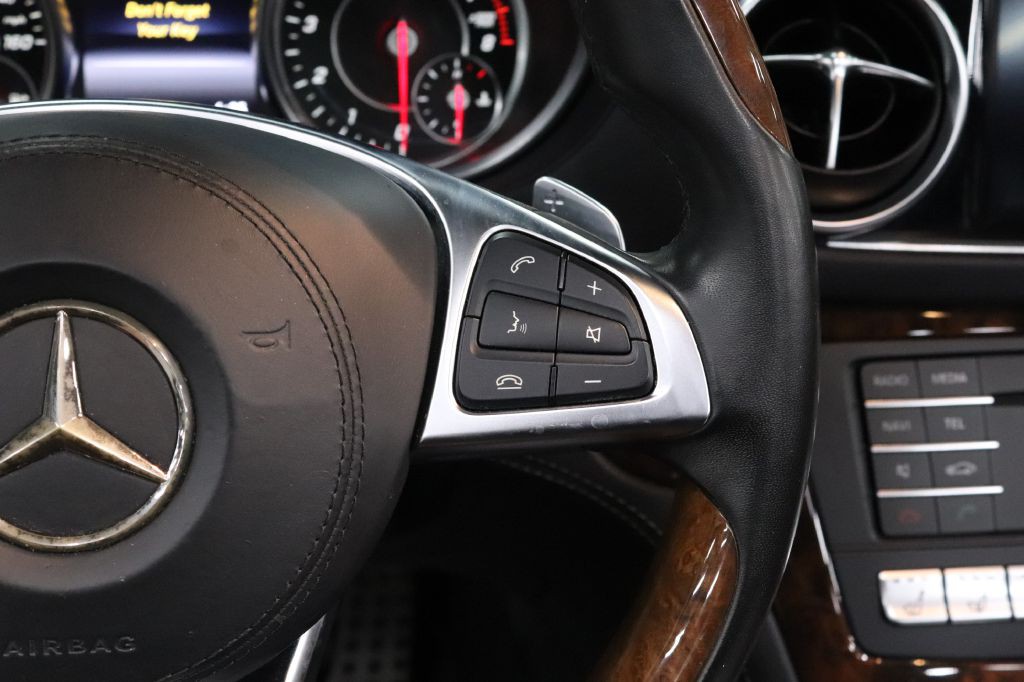 2017 Mercedes-Benz SL-Class Image 27