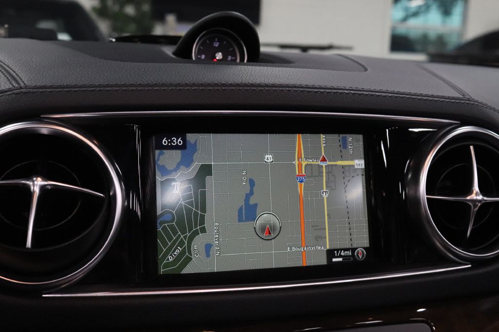 2017 Mercedes-Benz SL-Class Image 32