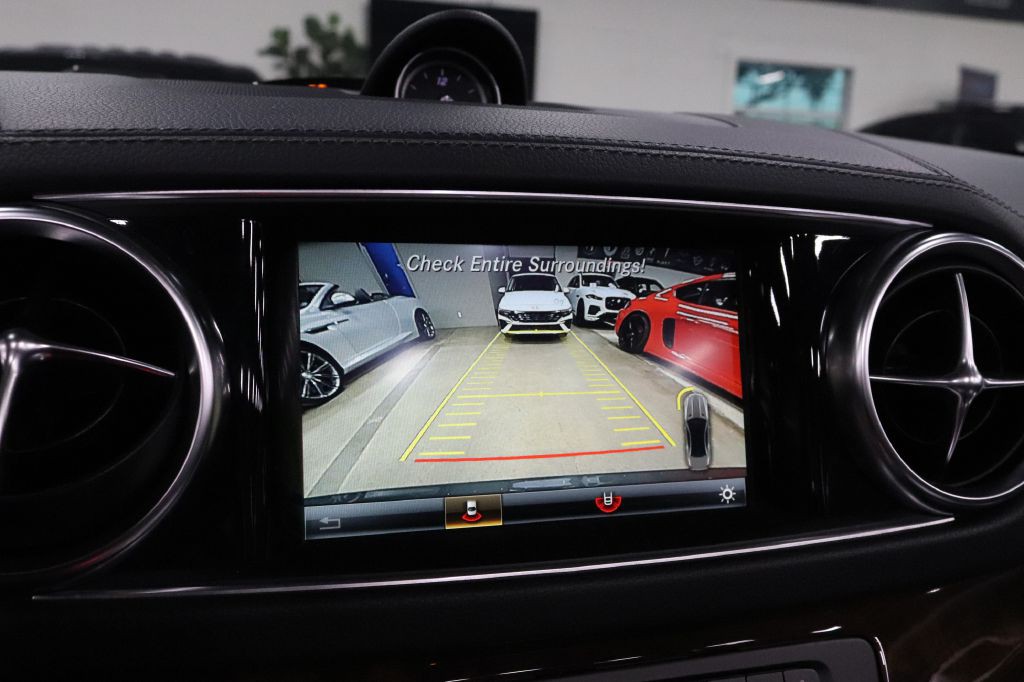 2017 Mercedes-Benz SL-Class Image 33