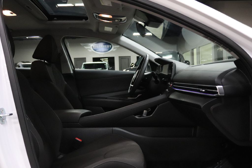 2025 Hyundai Elantra Image 23