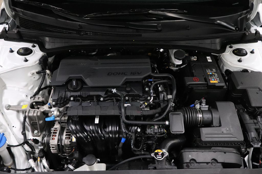 2025 Hyundai Elantra Image 26