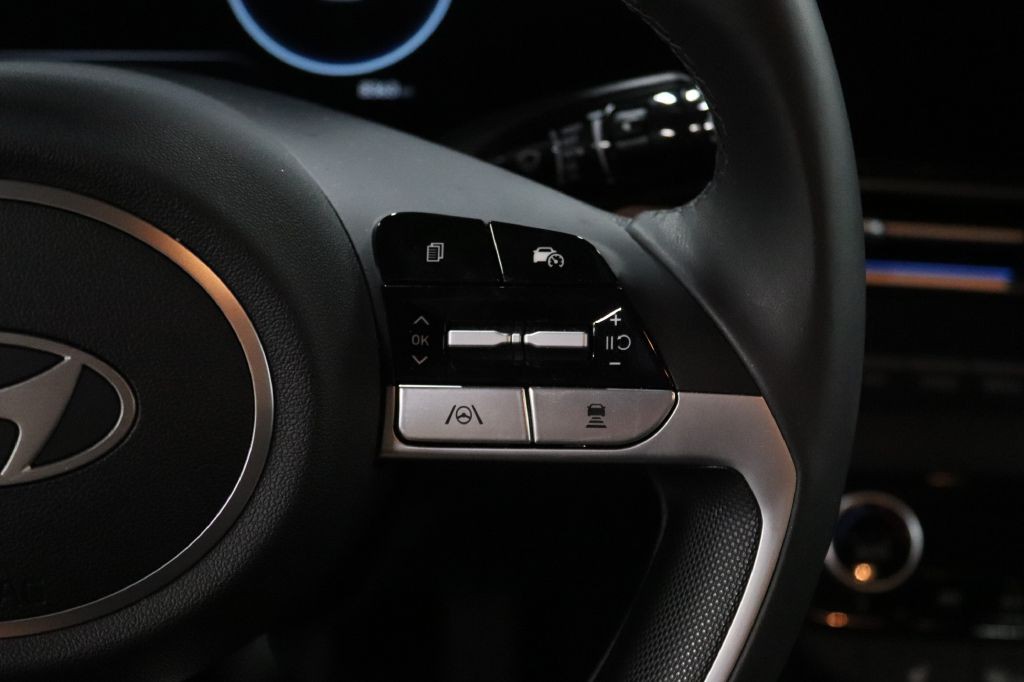 2025 Hyundai Elantra Image 29